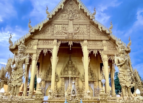 ワットパクナムジョーロー